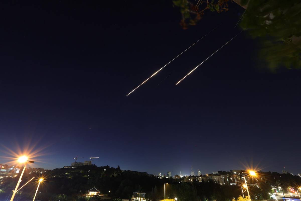 Misiles iraníes burlan la cúpula de hierro de Israel