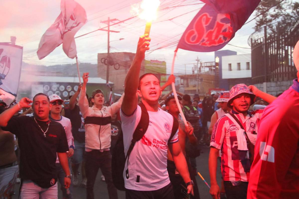 Las bellezas de Supercopa Honduras, aficionada viral del Olimpia y show de Ultra Fiel