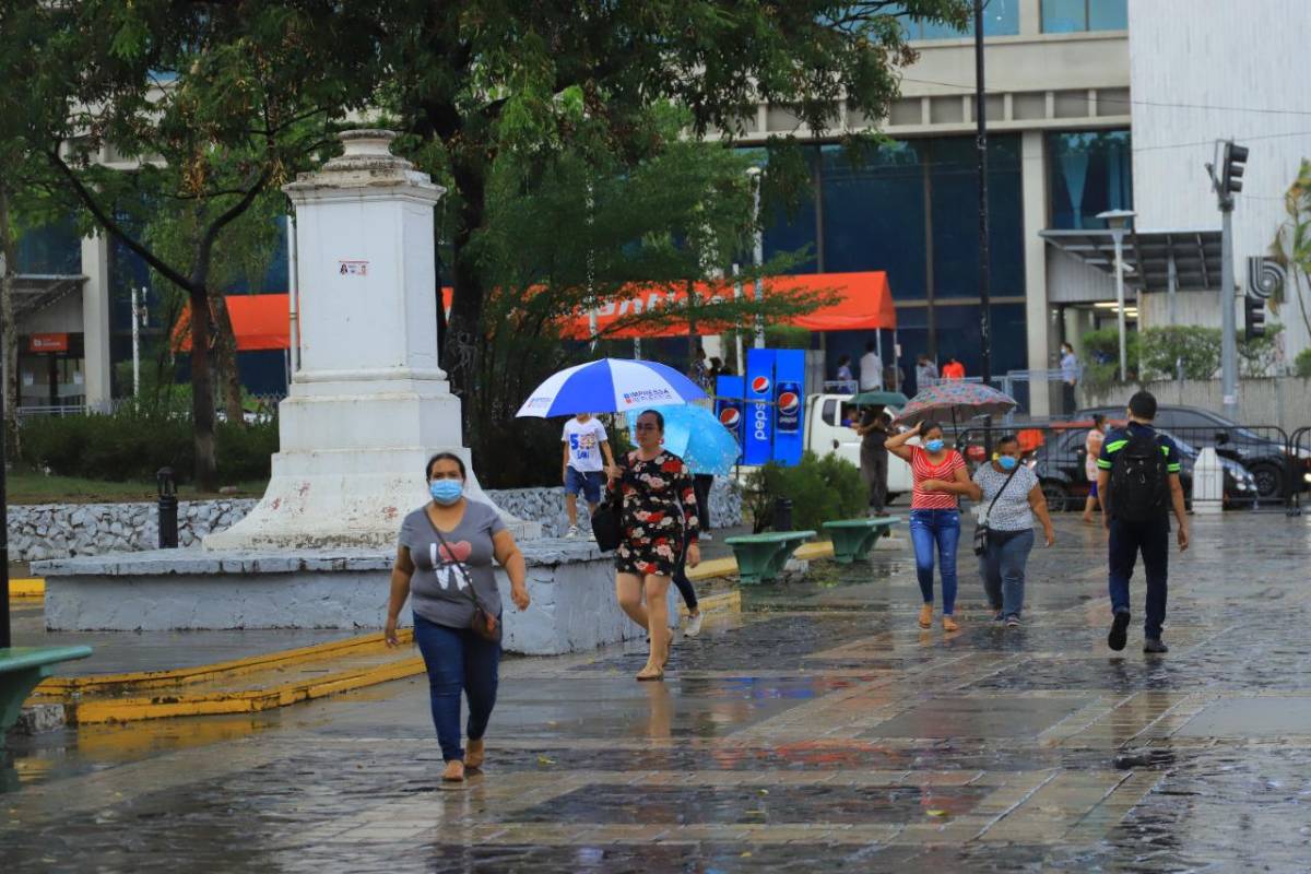 Vaguada deja lluvias este miércoles en tres regiones de Honduras