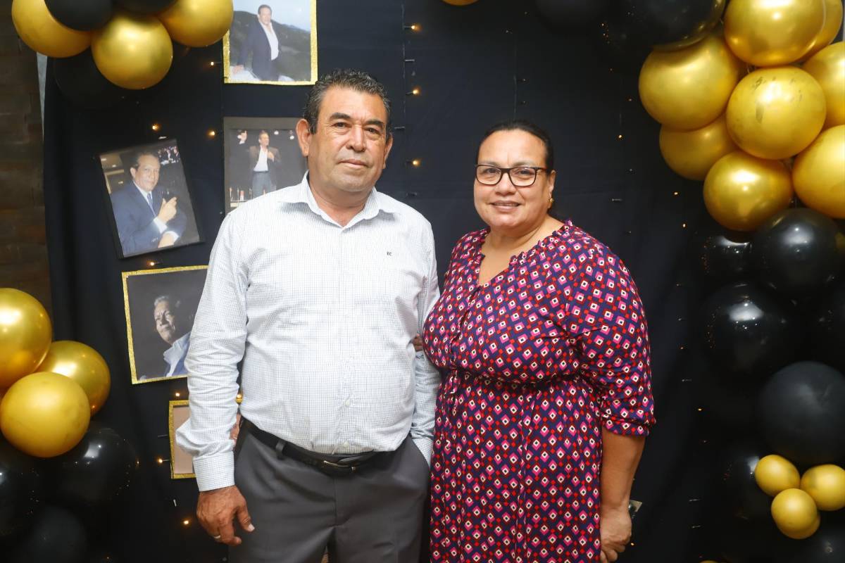 Emotivo homenaje a Moisés Canelo de parte de su esposa y artistas hondureños