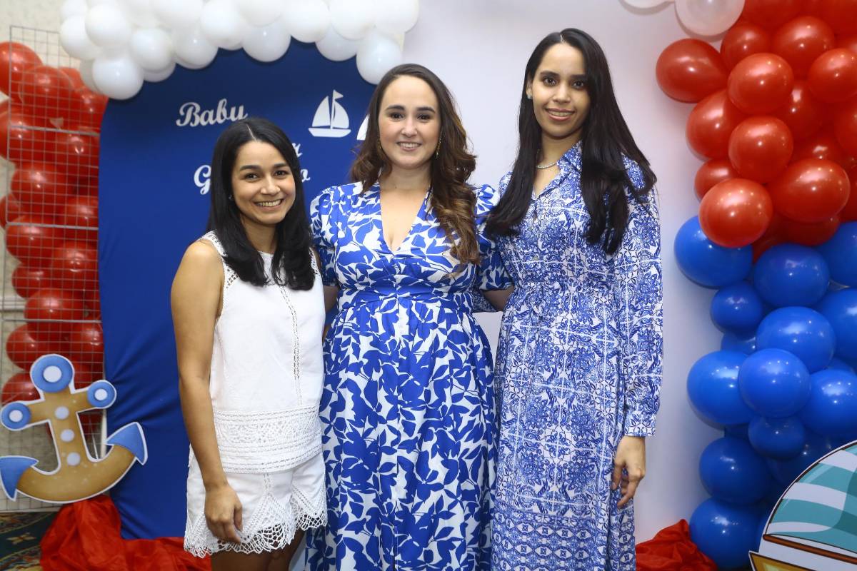 Celebran efusivamente el baby shower a Mirna Pelucchi