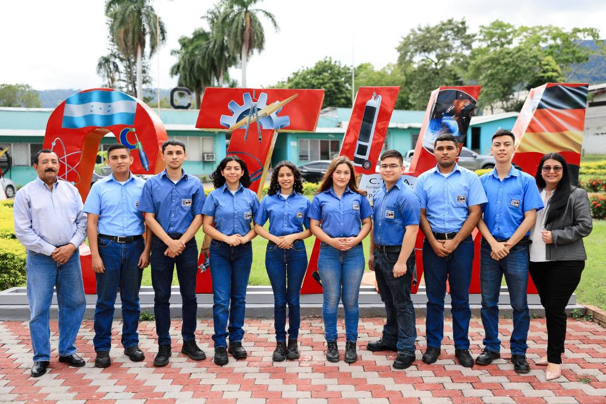 Ellos son los estudiantes del Técnico Alemán que irán a prácticas en Alemania