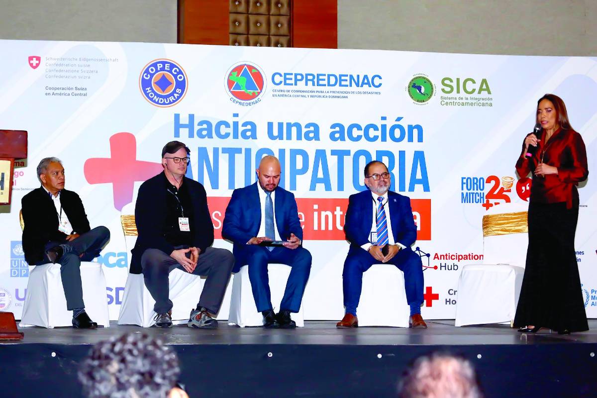 Honduras aún no se recupera del Mitch 25 años después