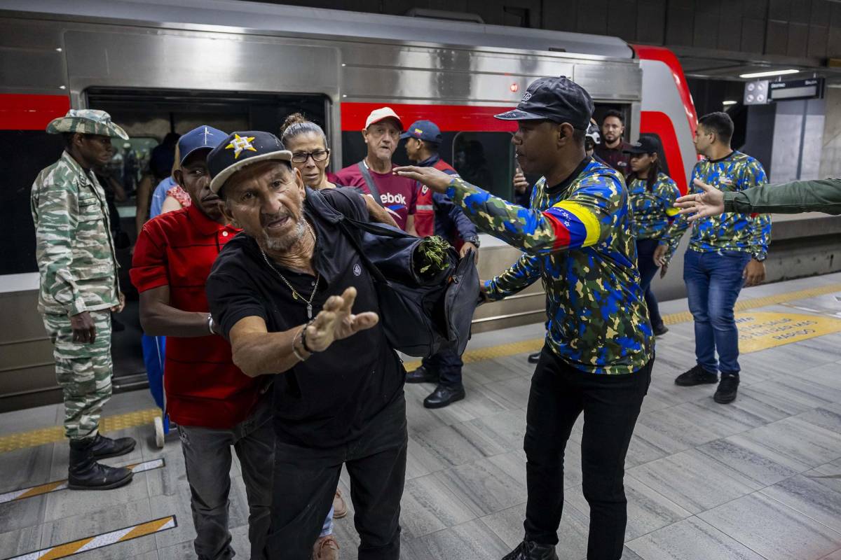 Venezolanos se preparan para responder ante conflicto armado y desastres naturales