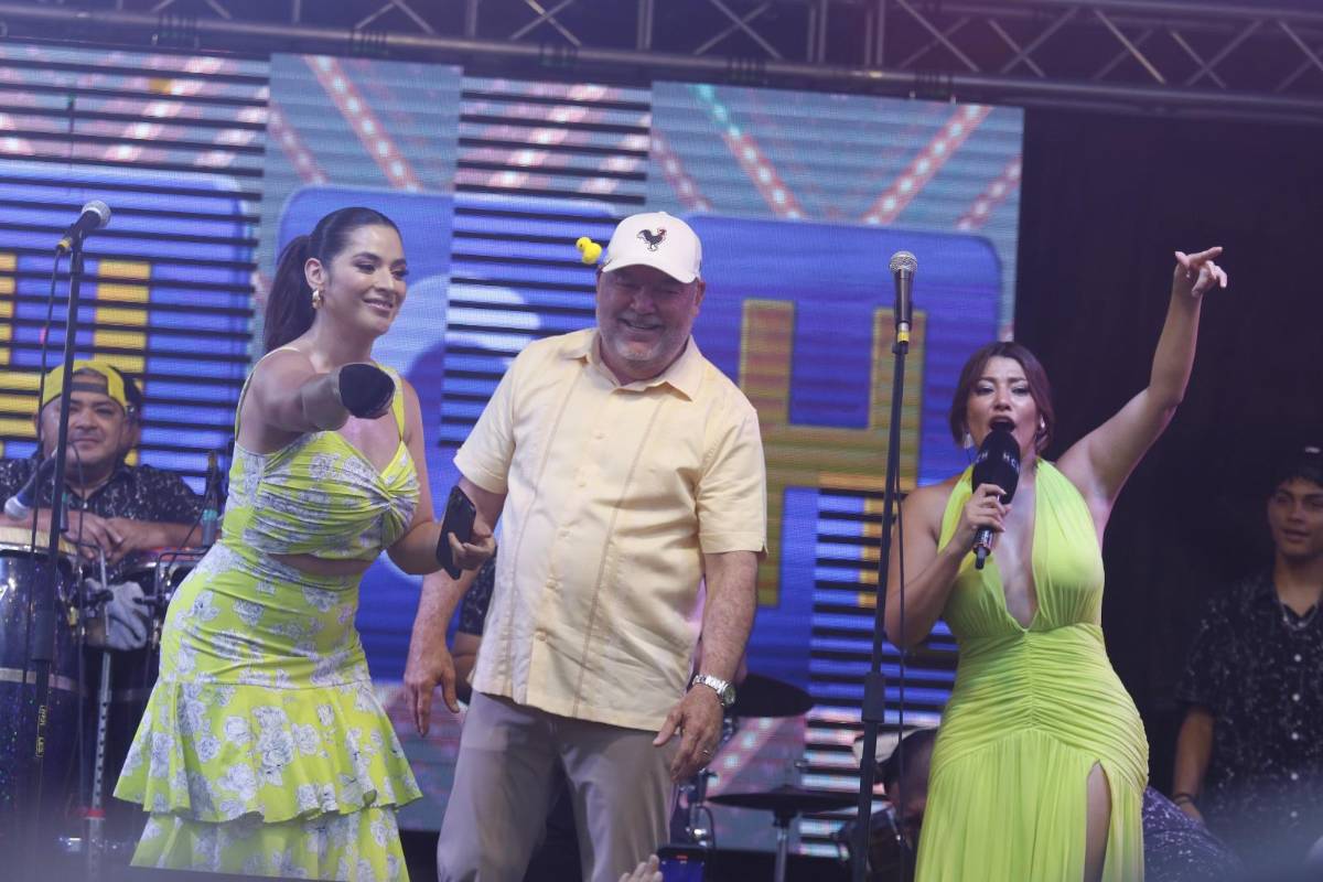 Ni la lluvia detuvo el desfile: San Pedro Sula celebra con orgullo su feria