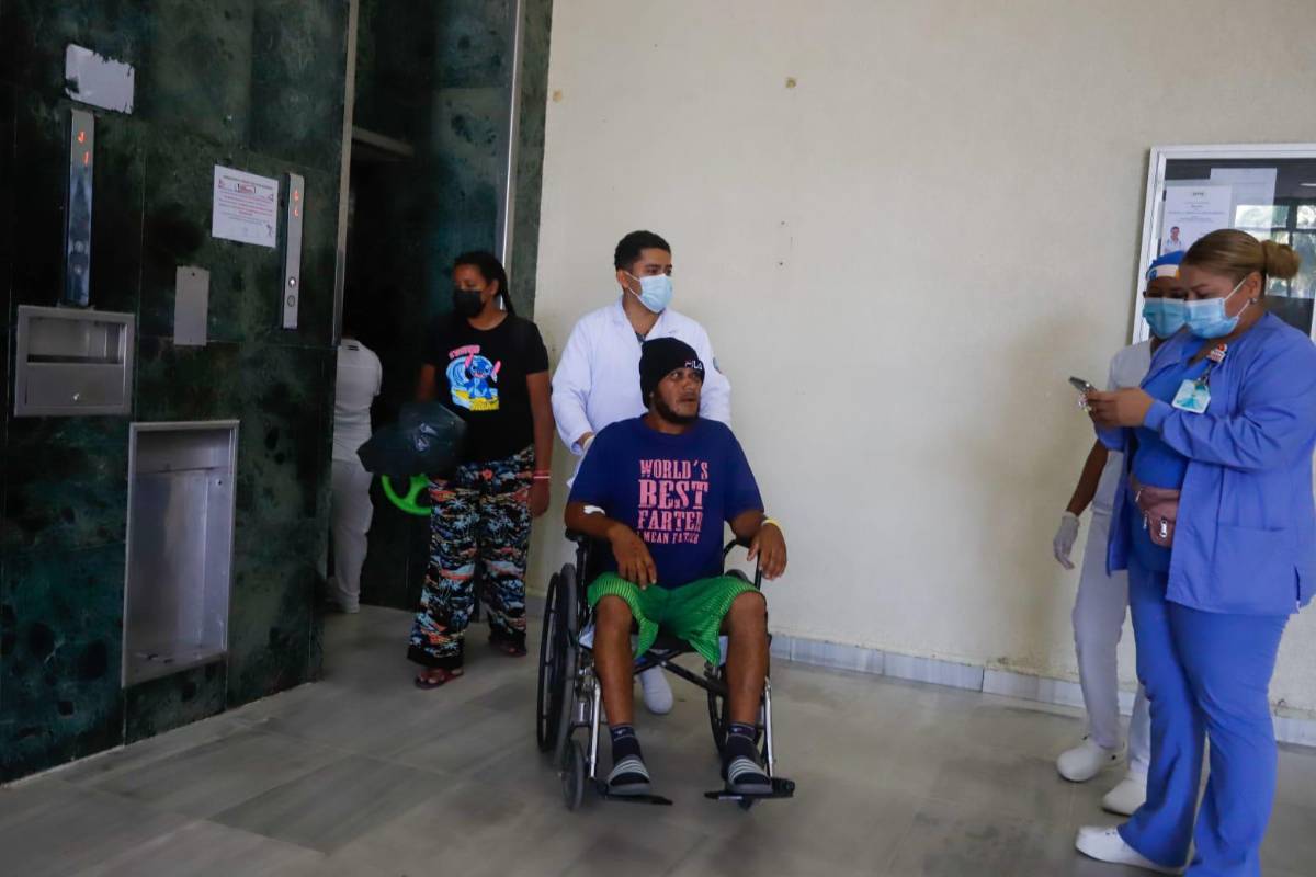 Sobreviviente de accidente en Roatán es dado de alta y revela impactantes detalles