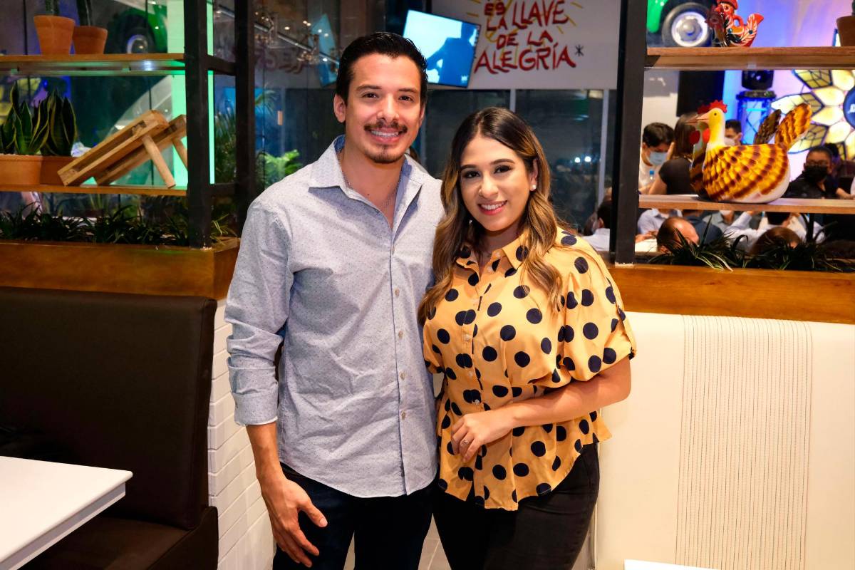 Cóctel por la inauguración  de El Pinche