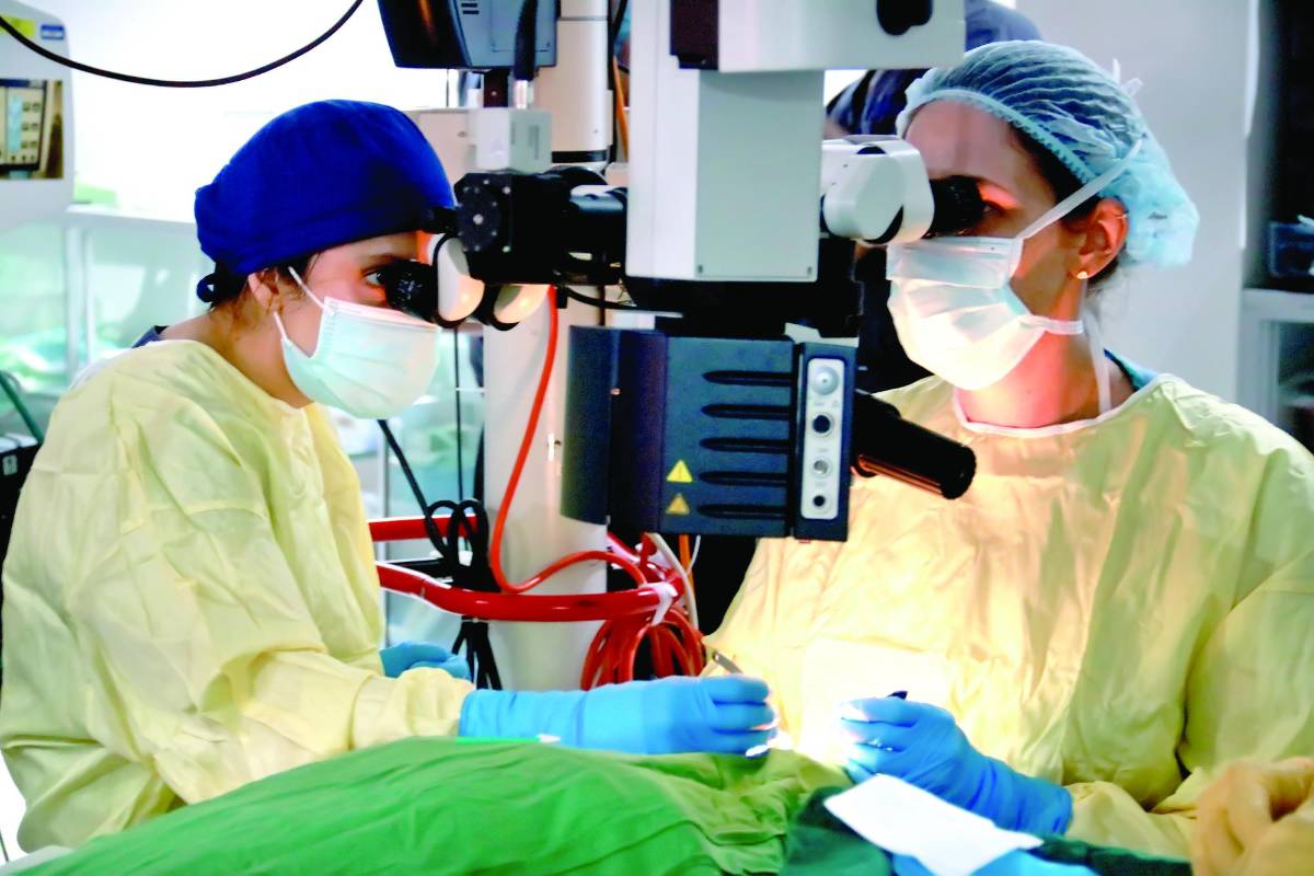 Realizan exitosa brigada de trasplante de córneas en Copán