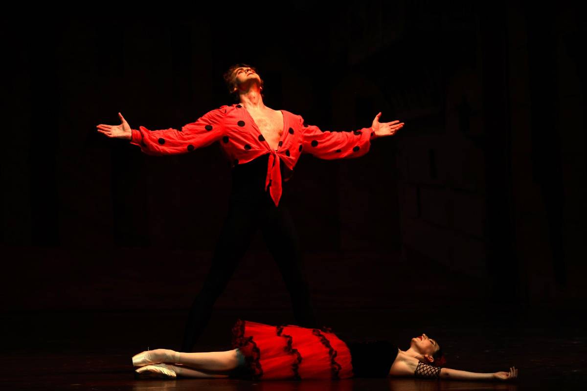 Maravilloso show protagonizado por el Ballet Clásico de San Petersburgo