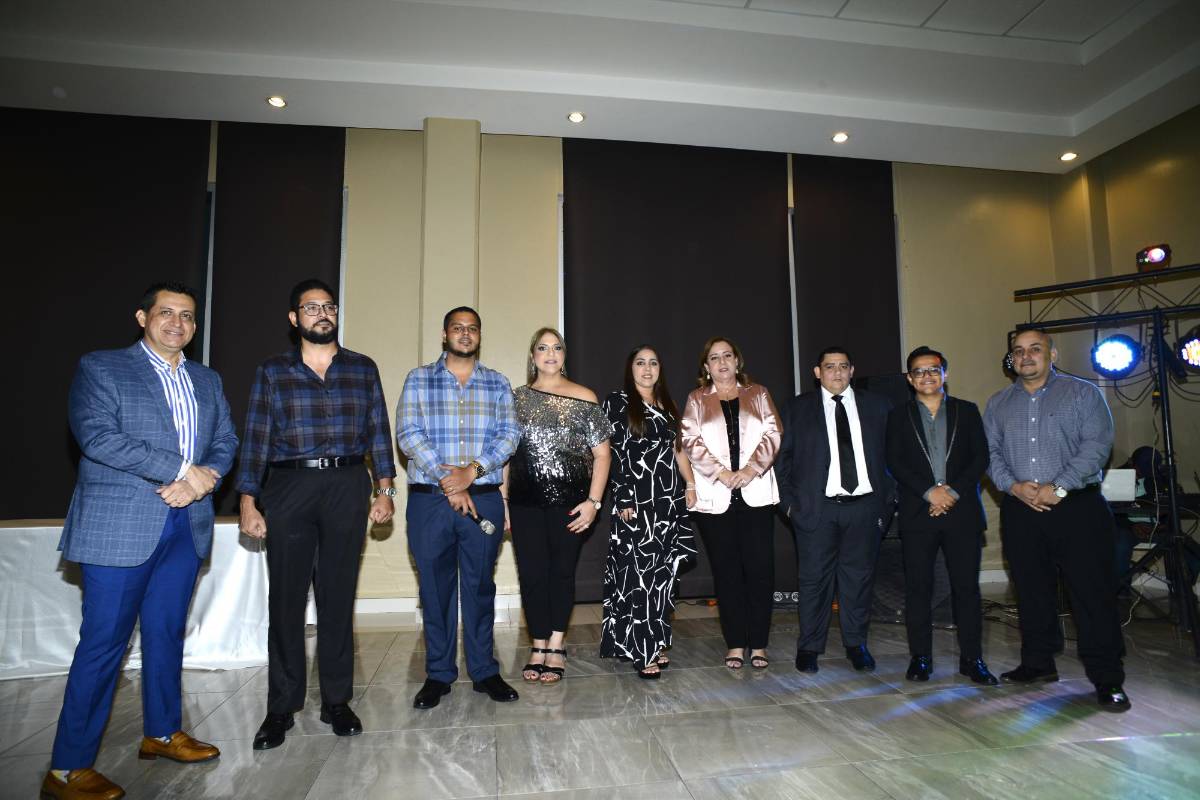 ANAIP celebra la cena navideña 2024