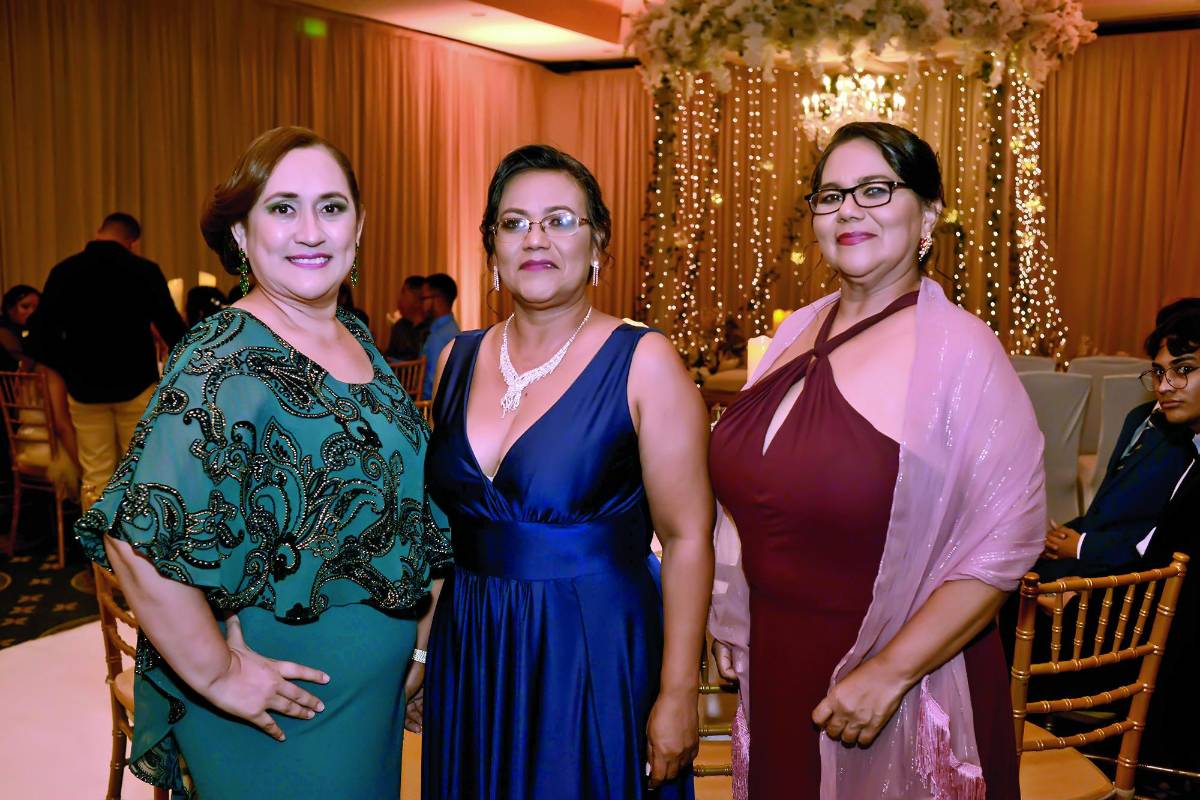 Edwin y Merari contraen matrimonio civil rodeados de amor