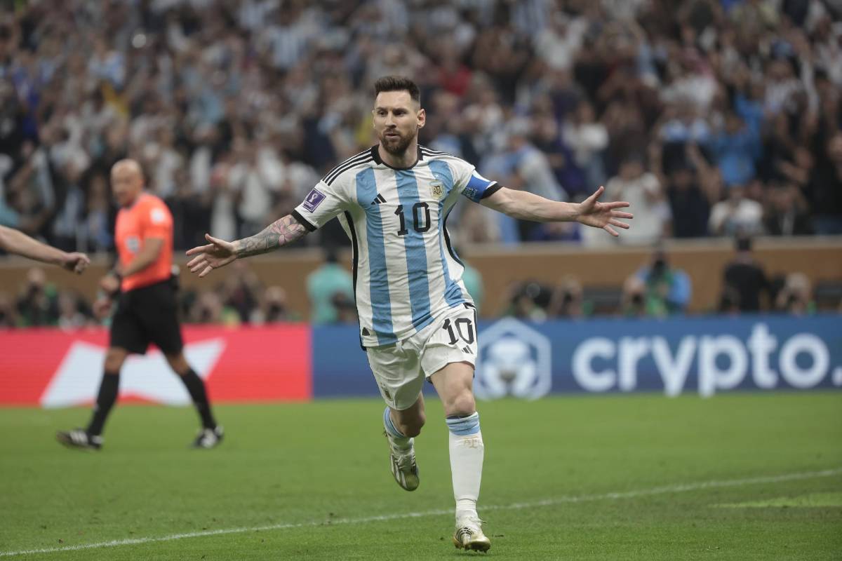 El polémico penal anotado por Messi en el Argentina - Francia