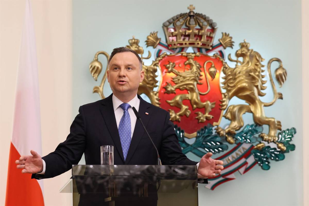 El presidente de Polonia, Andrzej Duda, dijo que los responsables de estos “crímenes de guerra” responderán ante la justicia internacional.