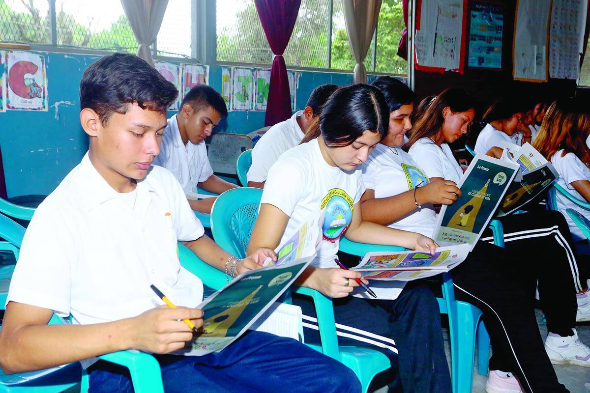 $!Estudiantes del centro Yaudet Burbara disfrutaron de la lectura y actividades.