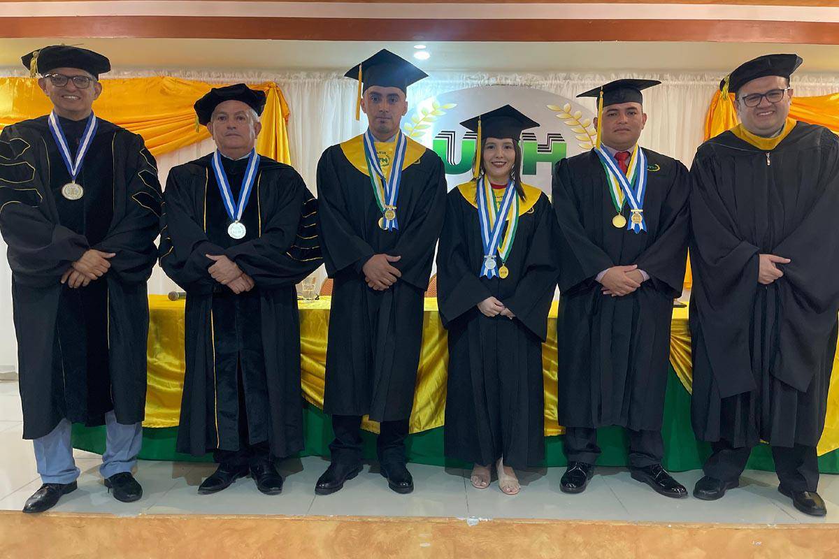 $!En la ceremonia de graduación se reconoció la excelencia académica.