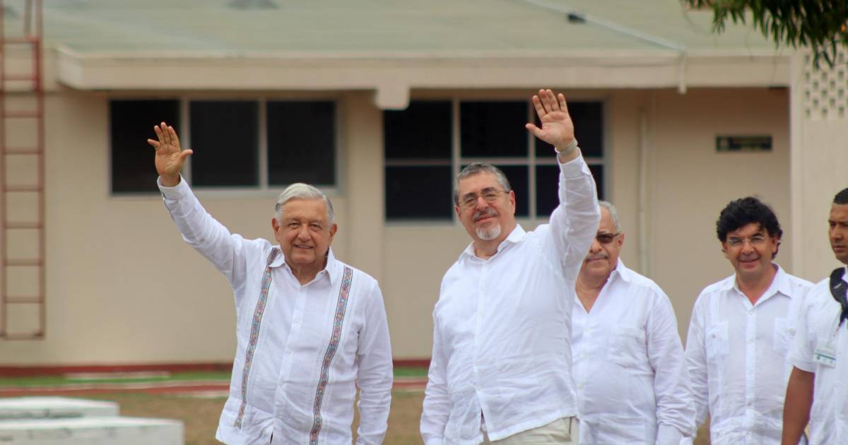 AMLO and Bernardo Arévalo meet in Mexico to discuss migration