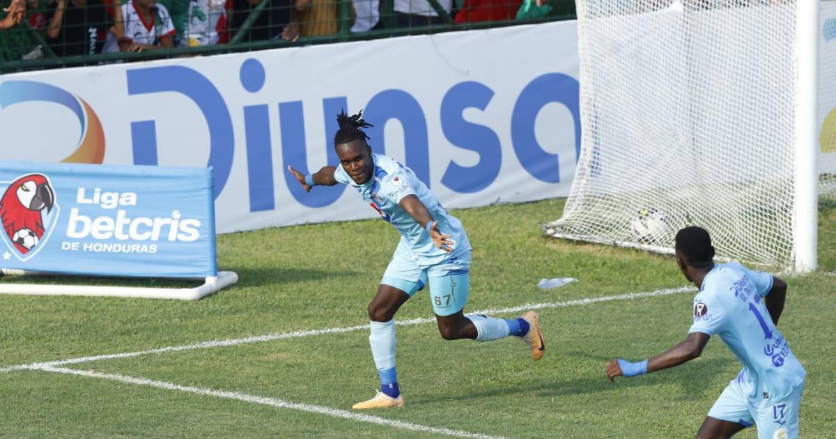 Alexy Vega marca golazo y Marathón se lo gana ante Motagua