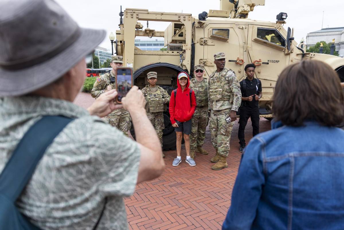 Trump patrullará las calles de Washington con el ejército