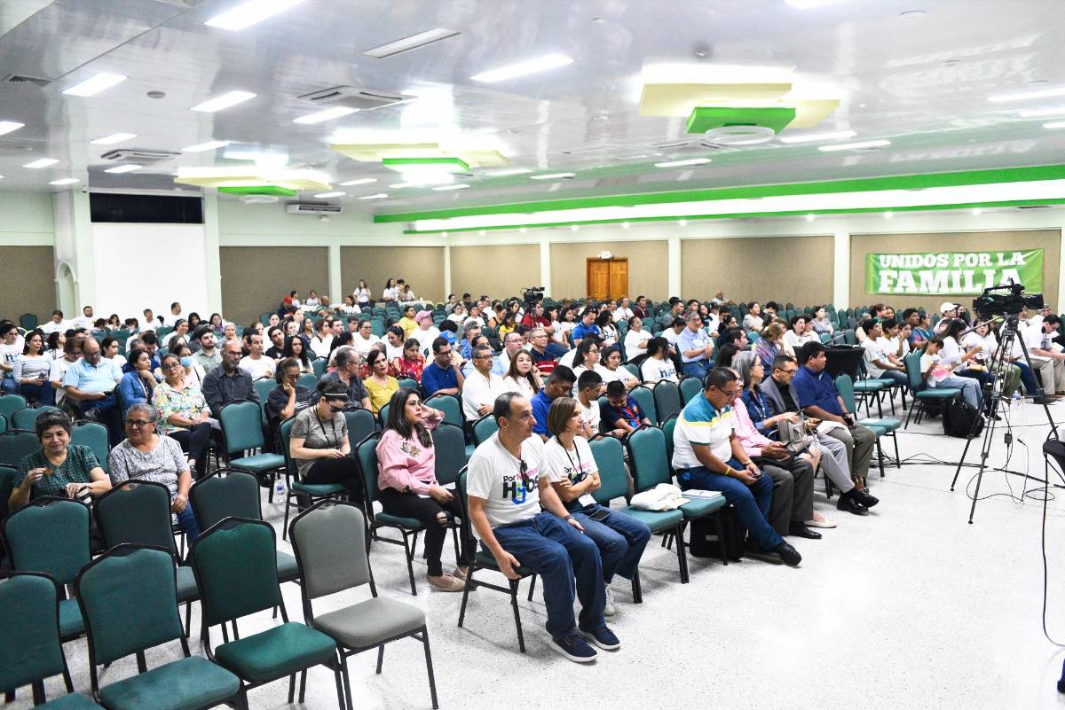 Congreso Nacional quiere legalizar el aborto, según padres de familia