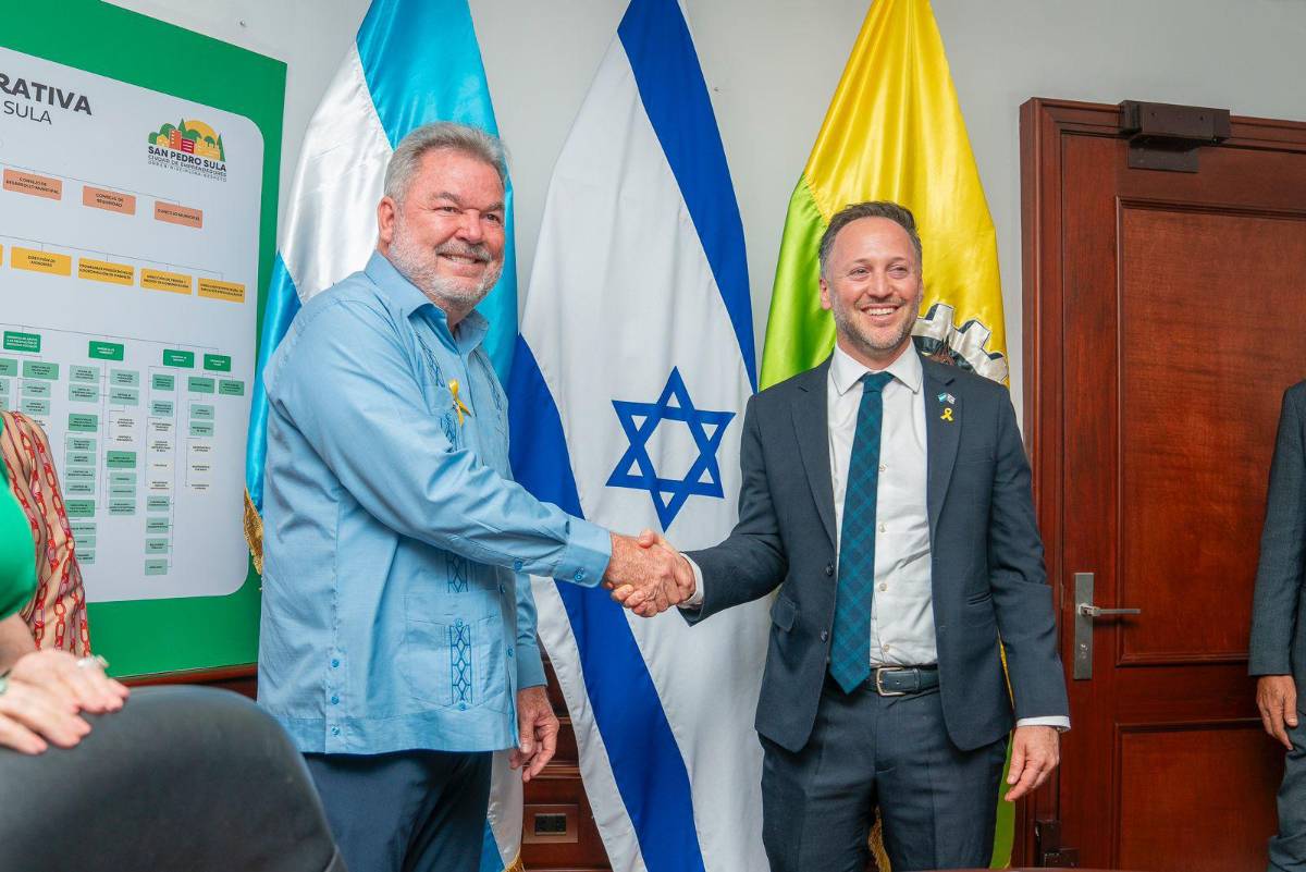 Maestros jubilados israelíes podrían enseñar en institutos técnicos municipales