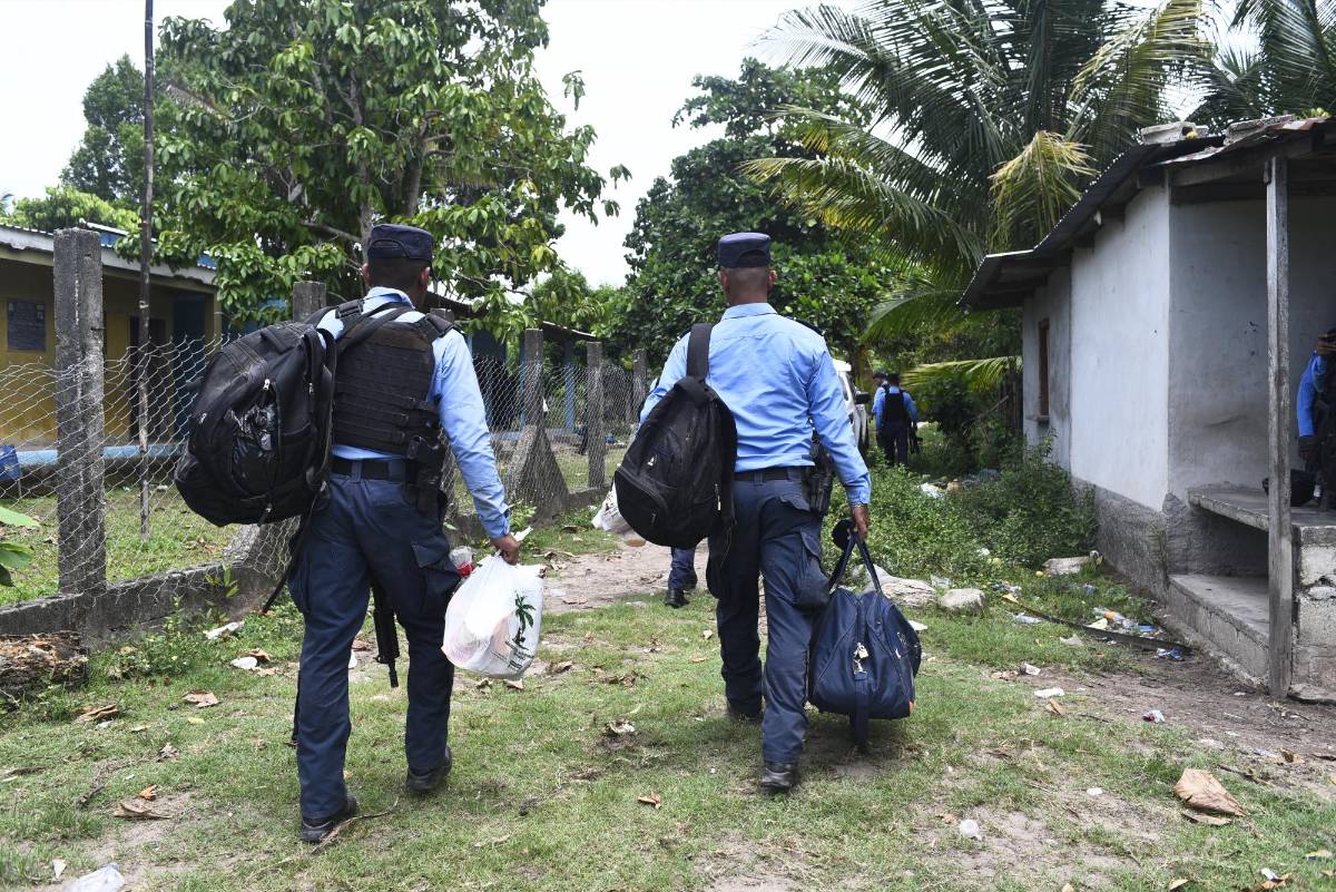 Funesto descubrimiento en aldea dominada por narcos
