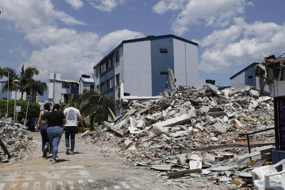 Huyeron del terremoto que les arrebató a su familia en Venezuela y otro sismo los encontró en Colombia