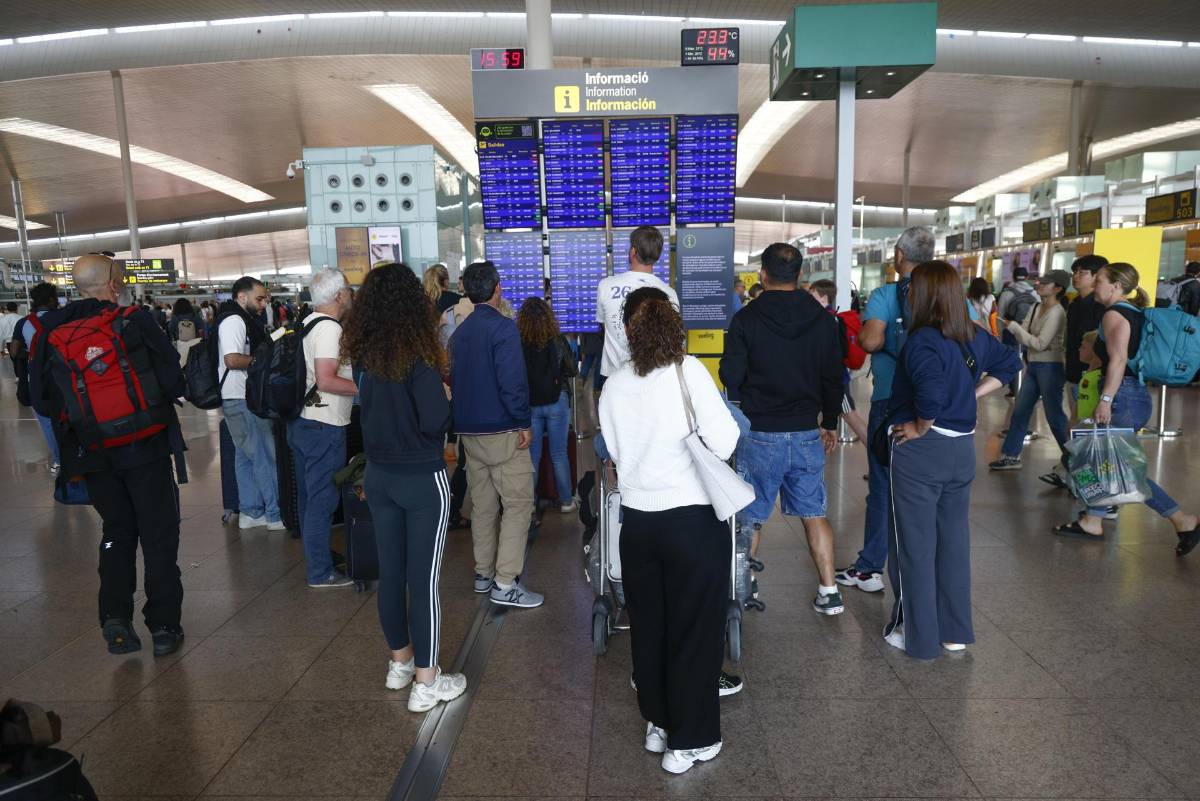 España a oscuras: imágenes del gran apagón en Madrid y Barcelona