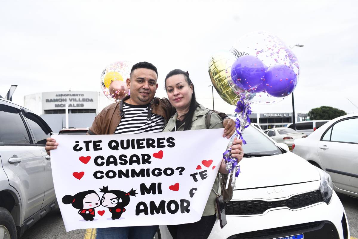 Pareja se compromete en el Villeda Morales tras emotivo reencuentro