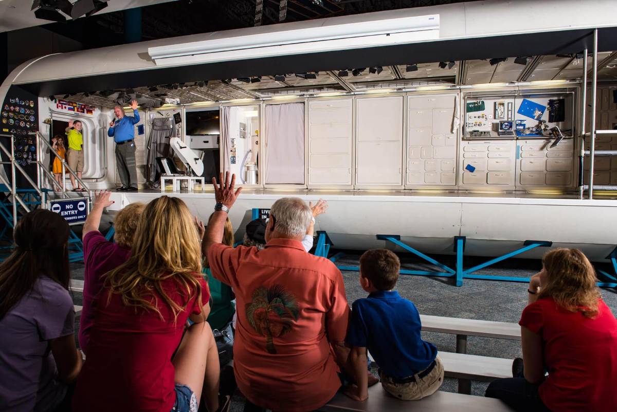 ¿Sabías que puedes desayunar con un astronauta en Houston?
