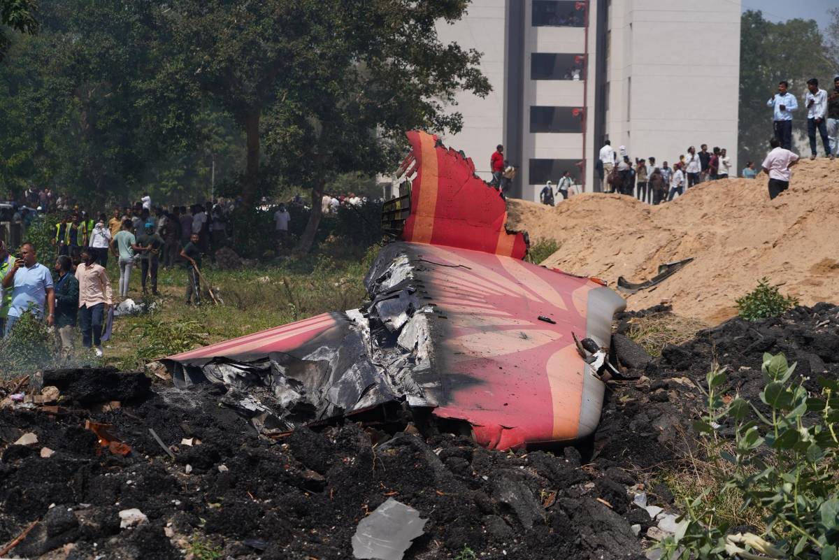 Imágenes devastadoras del accidente del avión de Air India