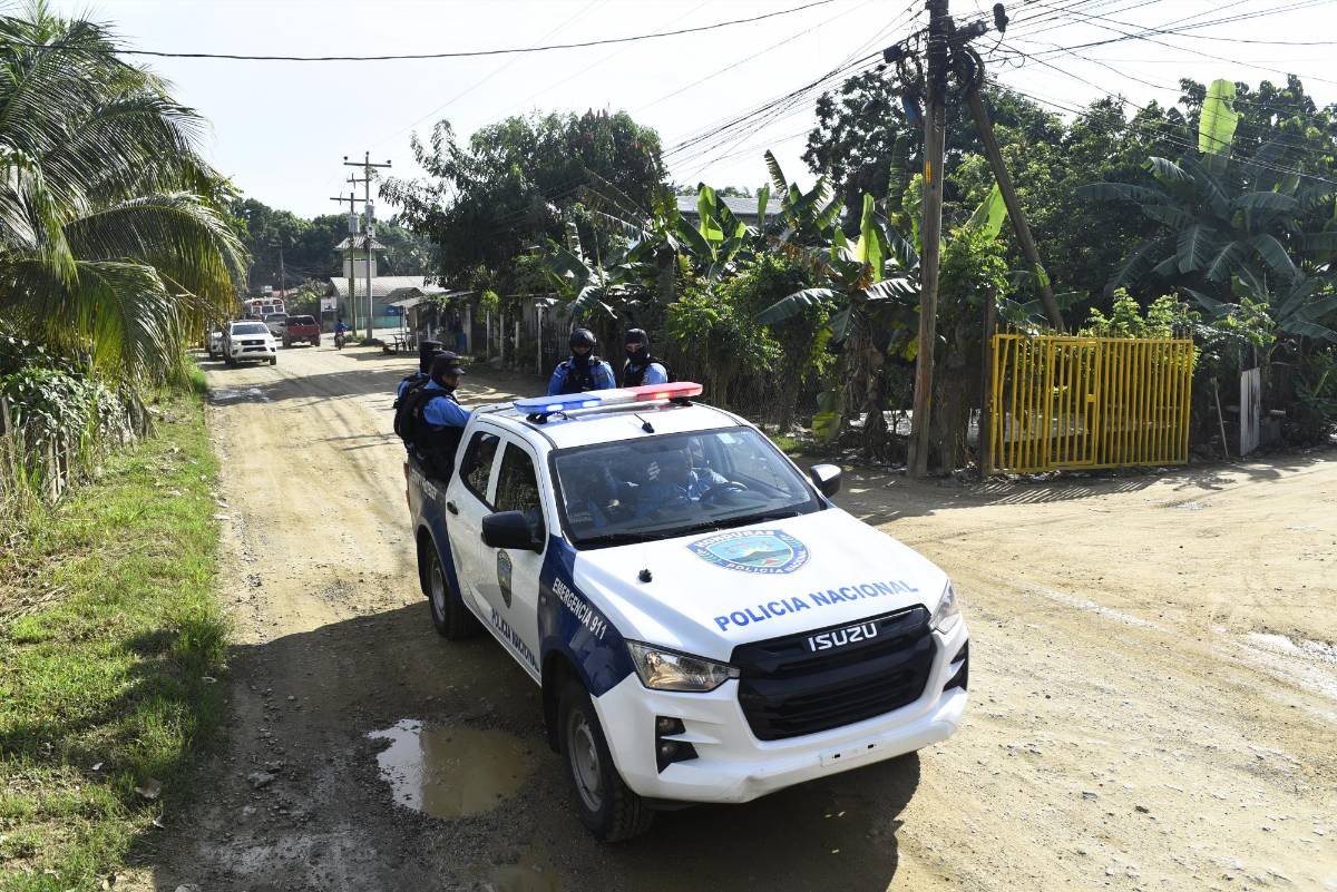Funesto descubrimiento en aldea dominada por narcos
