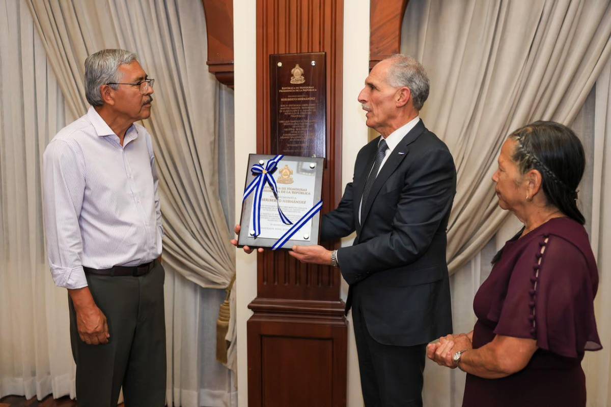 Heriberto Hernández, el artesano que convirtió la madera en historia en Casa Presidencial