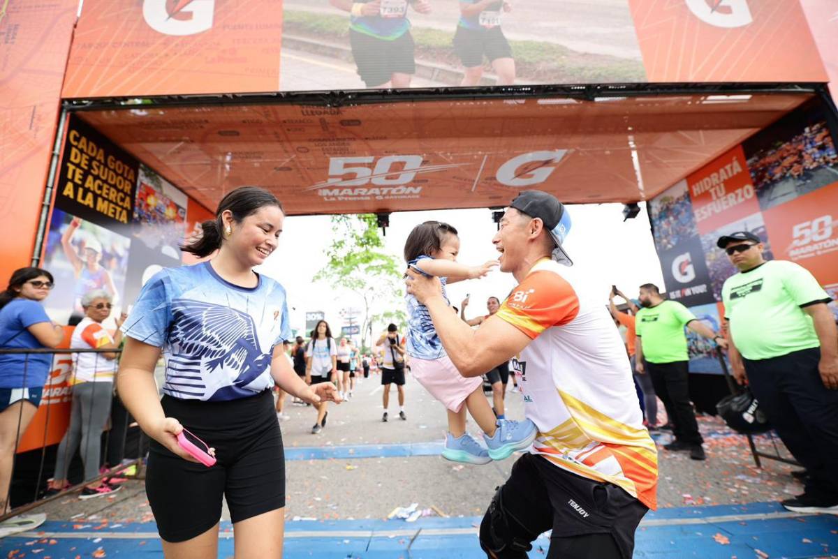 Shin Fujiyama completa los 10K en la 50 Maratón LA PRENSA-Gatorade