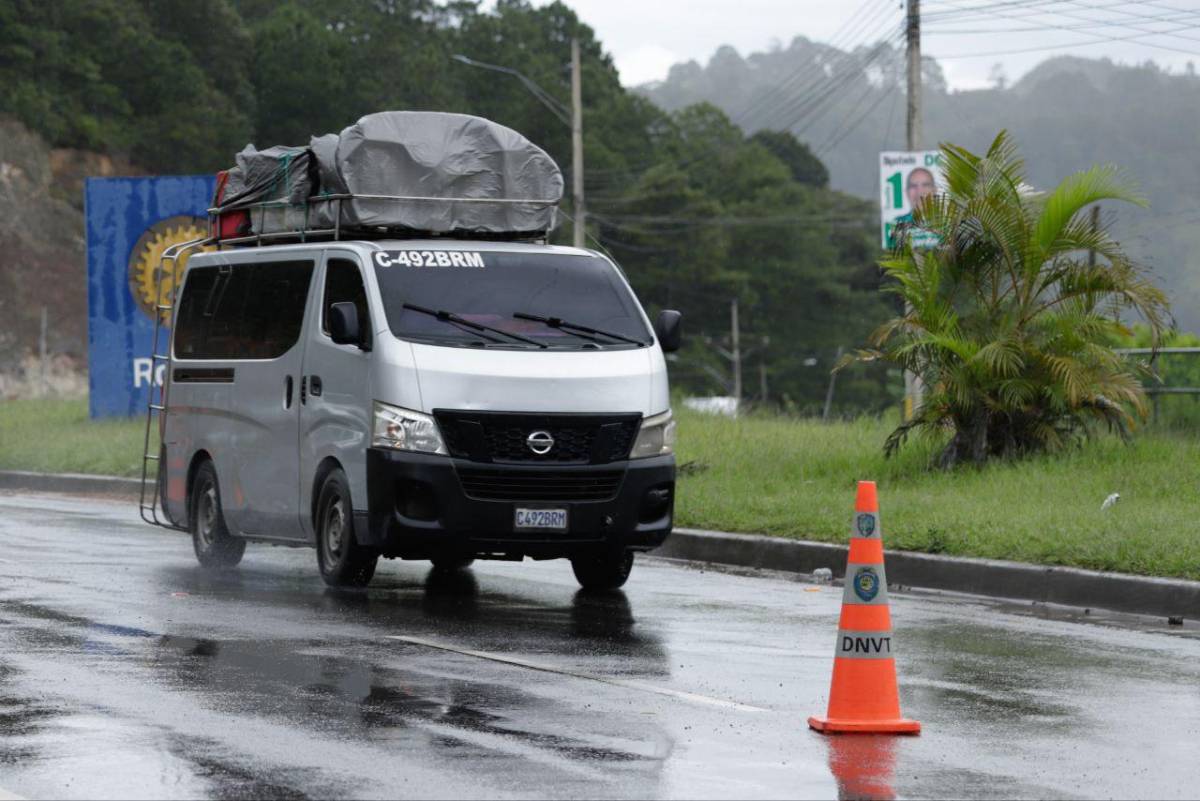 Hondureños regresan del feriado Morazánico con saldo de 633 emergencias atendidas