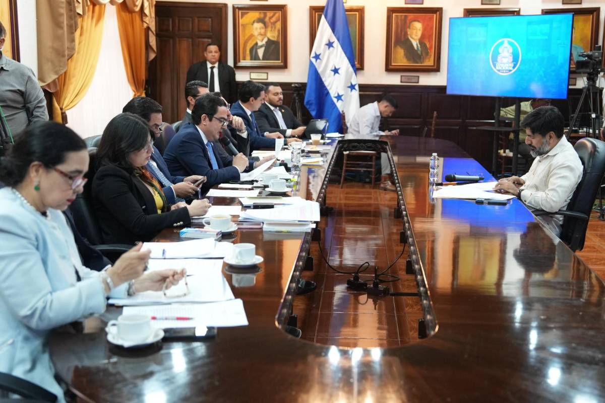 En imágenes: la comparecencia de Johel Zelaya ante comisión especial de juicio político