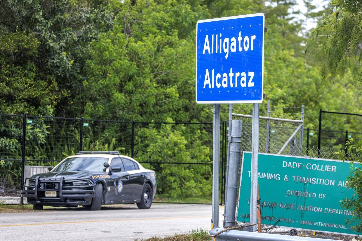 Turista es arrestado en Florida y enviado a Alligator Alcatraz