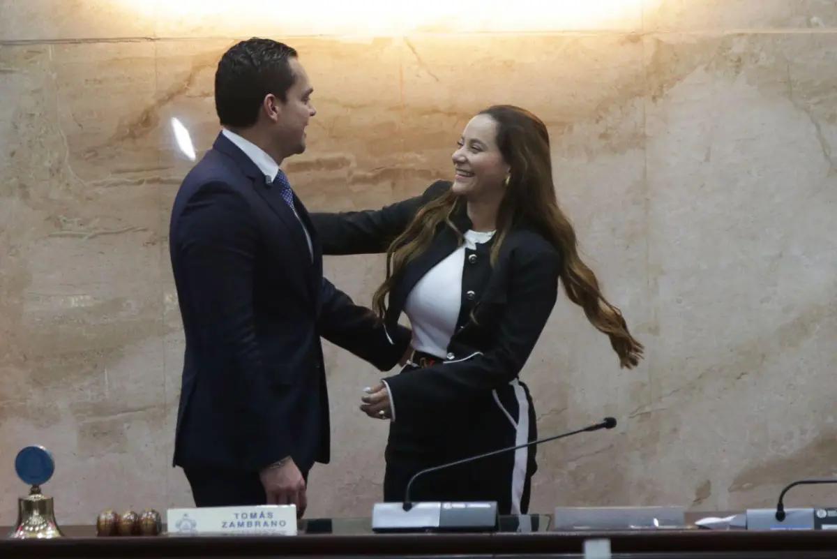 No más carros blindados y sueldo por asistencia: las promesas de Tomás Zambrano