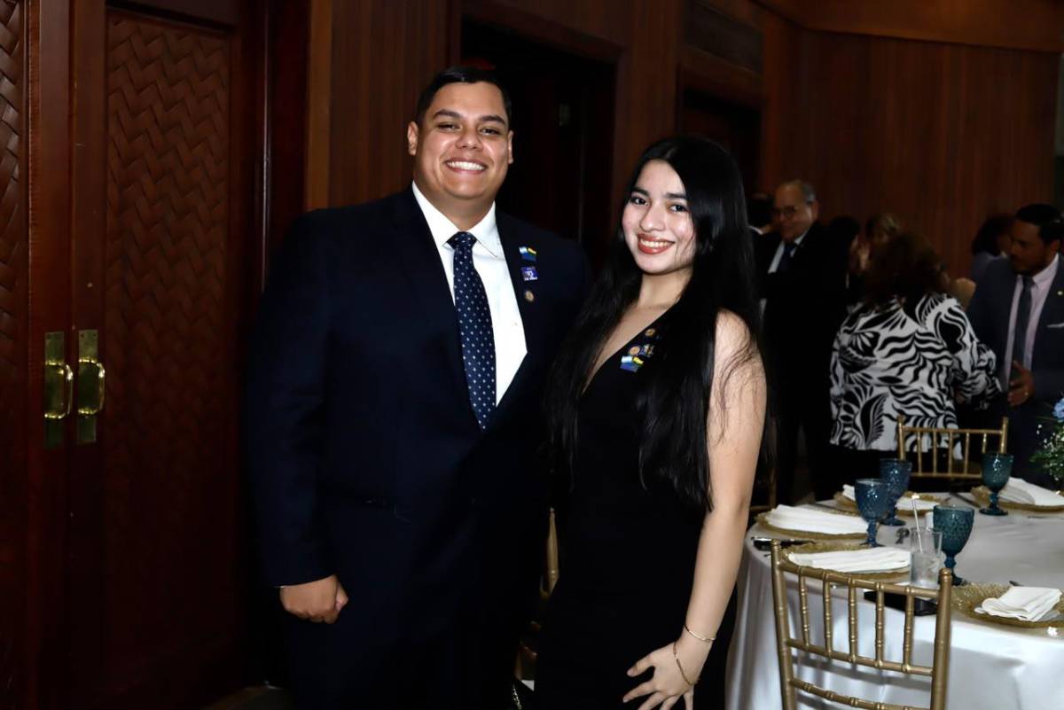 Así fue la juramentación del nuevo presidente del Club Rotario San Pedro Sula 2026-2027