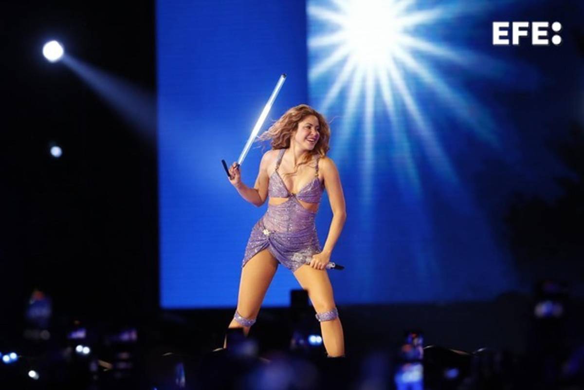 En fotos: Shakira supera los 400,000 asistentes en el Zócalo y cierra su gira por México