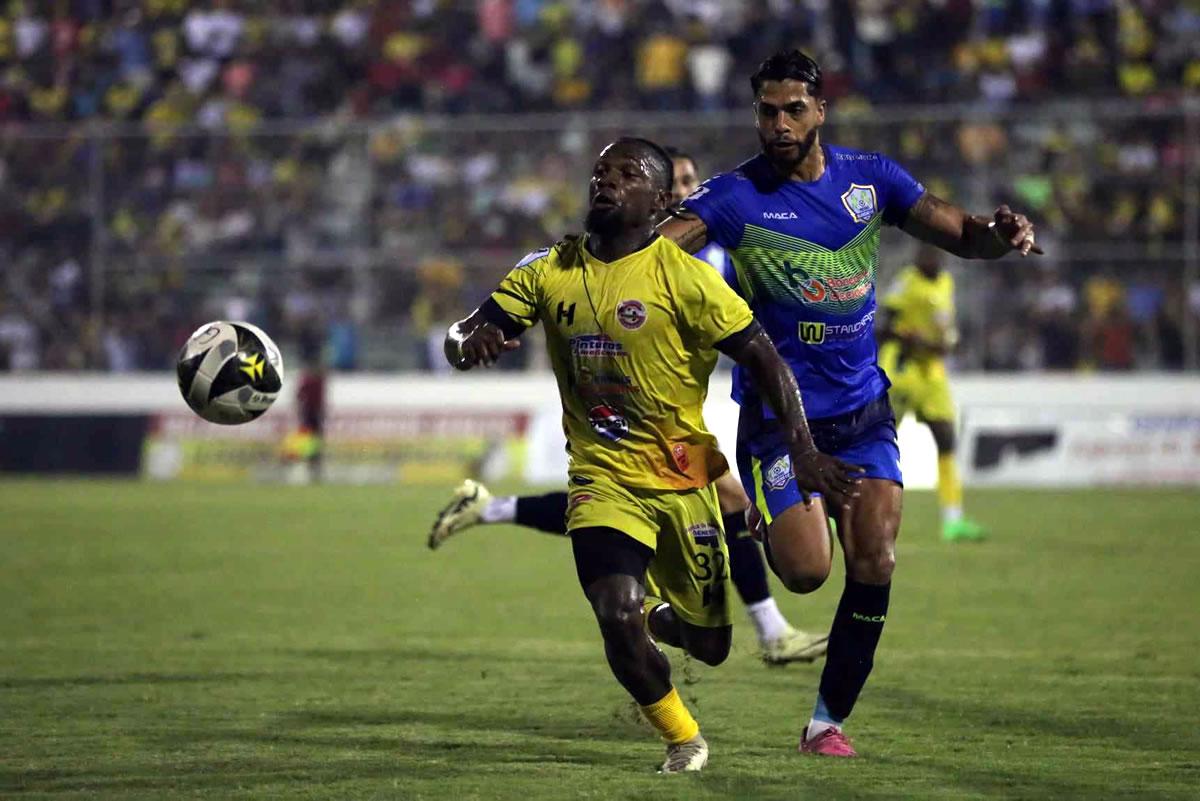 Marlon ‘Machuca‘ Ramírez fue una pesadilla para Nelson Muñoz en el primer duelo de su llave del repechaje.