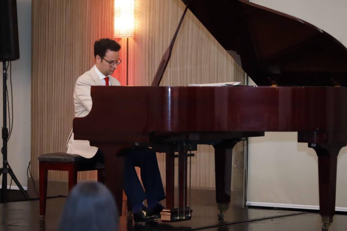 Fotos: La Gala Arrebato deleitó con una presentación magistral de piano en SPS