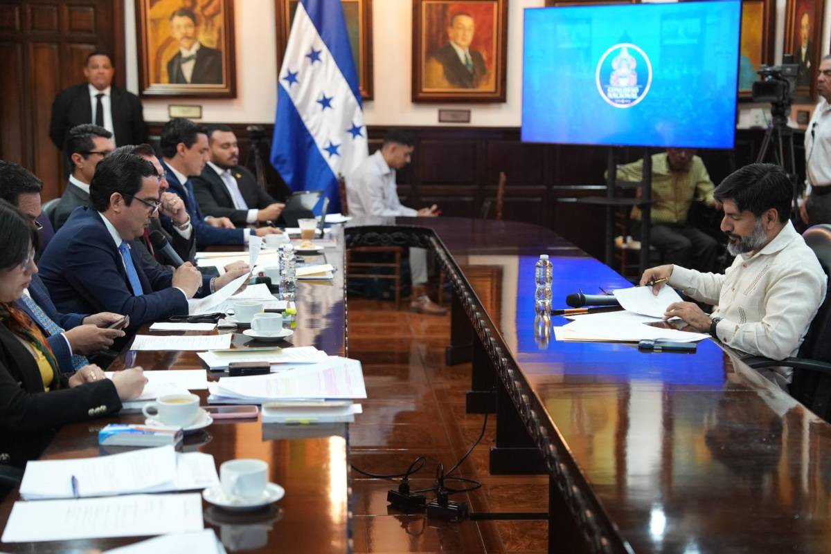 En imágenes: la comparecencia de Johel Zelaya ante comisión especial de juicio político