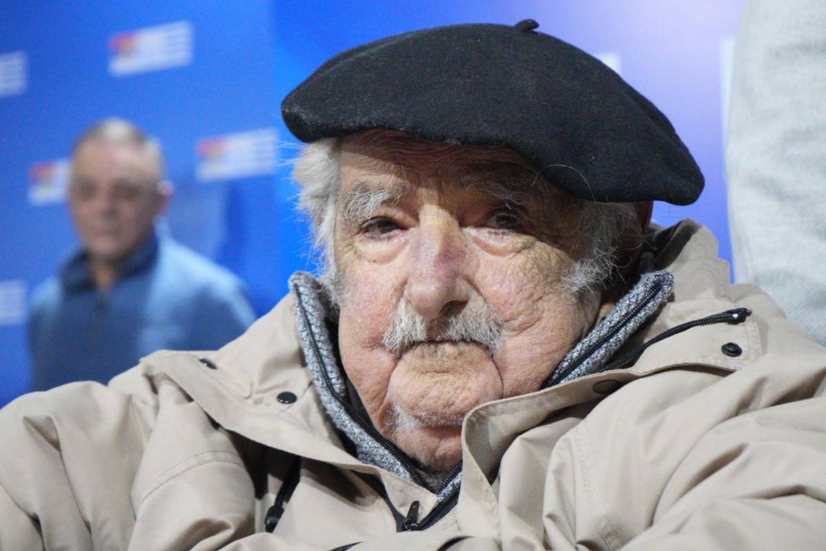 Hospitalizan al expresidente uruguayo José Mujica