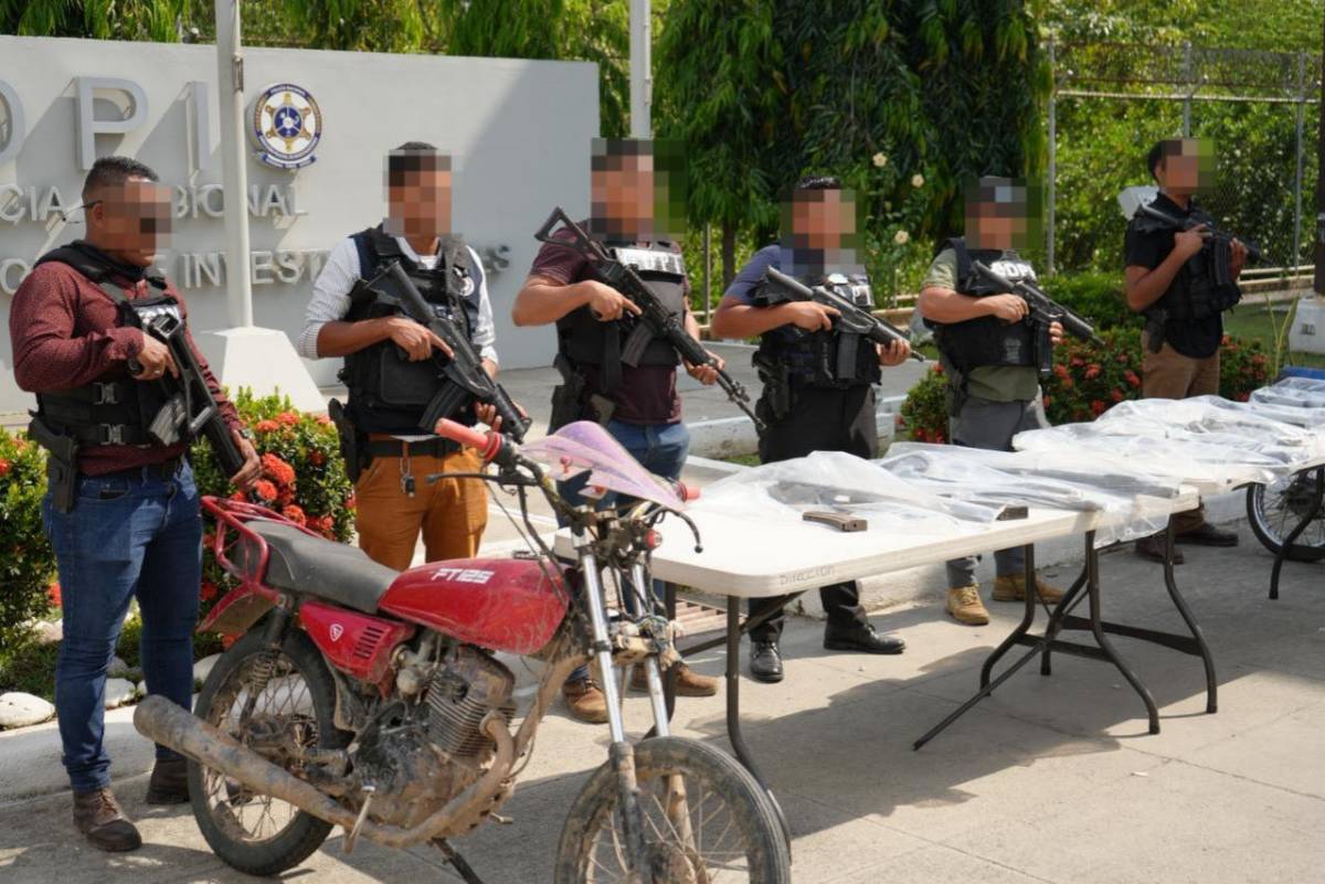 Decomisan a banda “Los Cheles” fusiles de guerra, escopetas y motocicletas en El Progreso