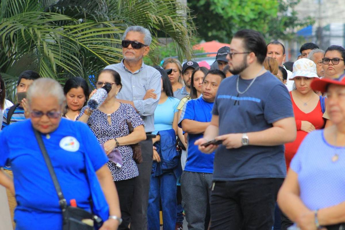 “Dios nos llama a servir”: fe, sacrificio y reflexión en el inicio del Viernes Santo en San Pedro Sula