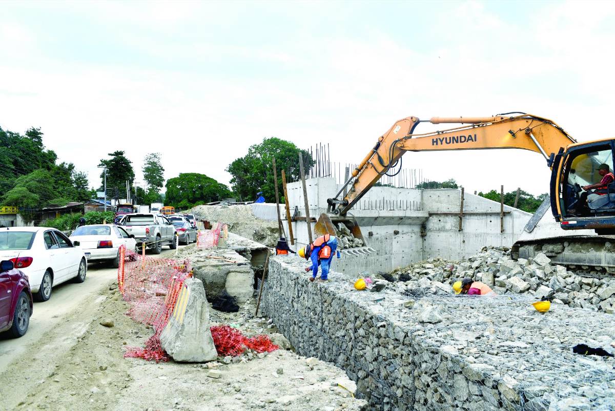 <b>Los proyectos deben ser aprobados por la SIT y el CN. Los fondos salen de los sampedranos.</b>