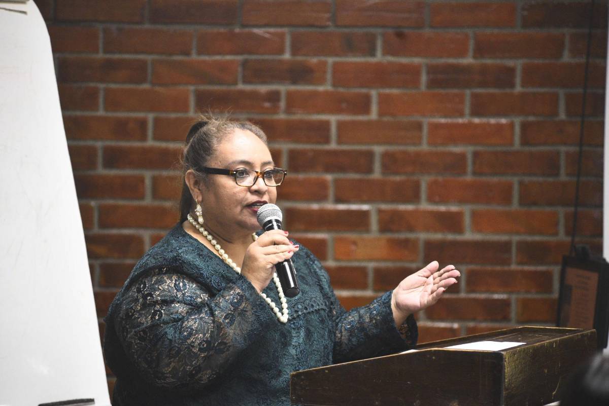 Recital Poético de Jóvenes en la Escuela Internacional Sampedrana