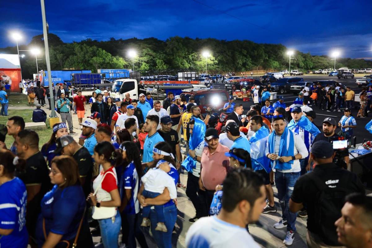 Figuras presentes en el Nicaragua-Honduras, bellezas y catrachos sorprenden
