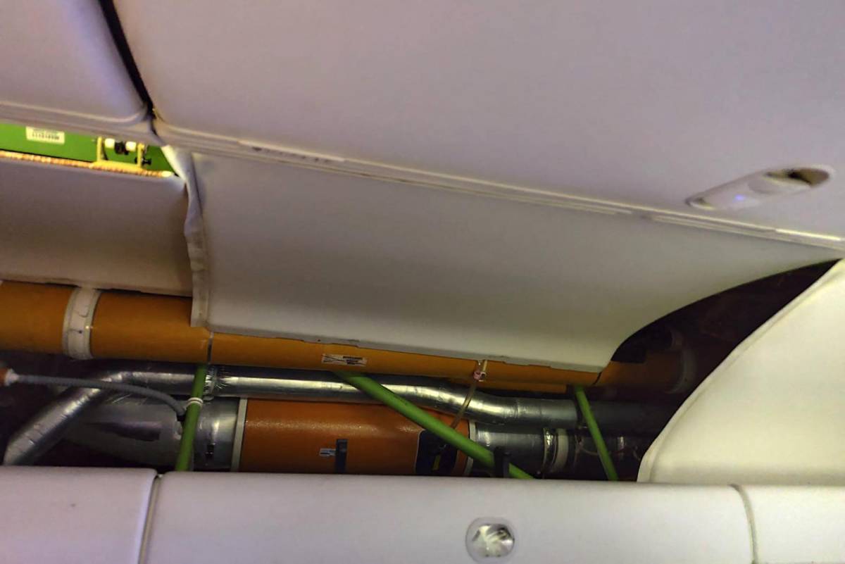 Al menos 30 heridos y un pasajero en el maletero por turbulencias en avión de Air Europa