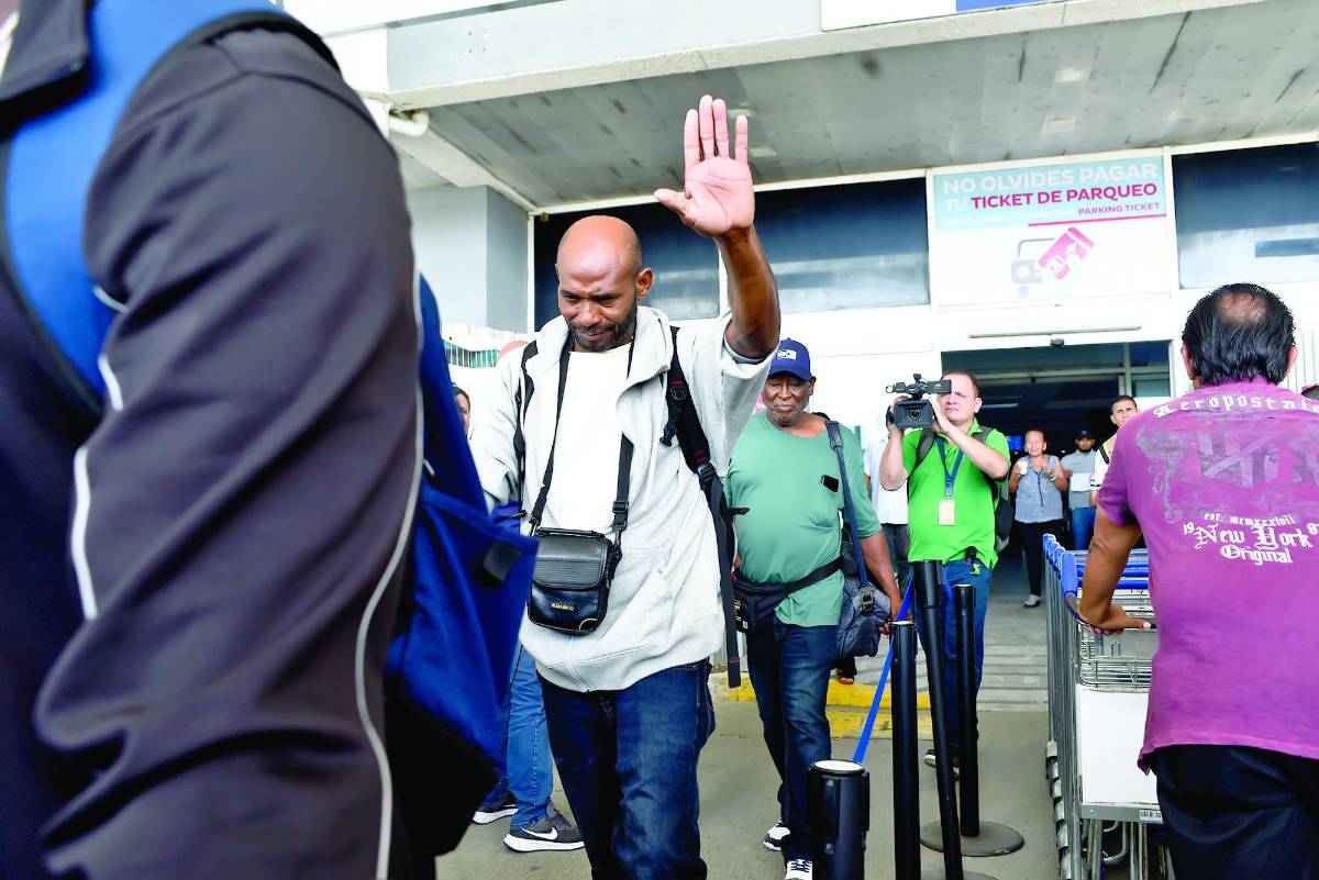 “Nadamos tres horas y solo pensábamos en sobrevivir”